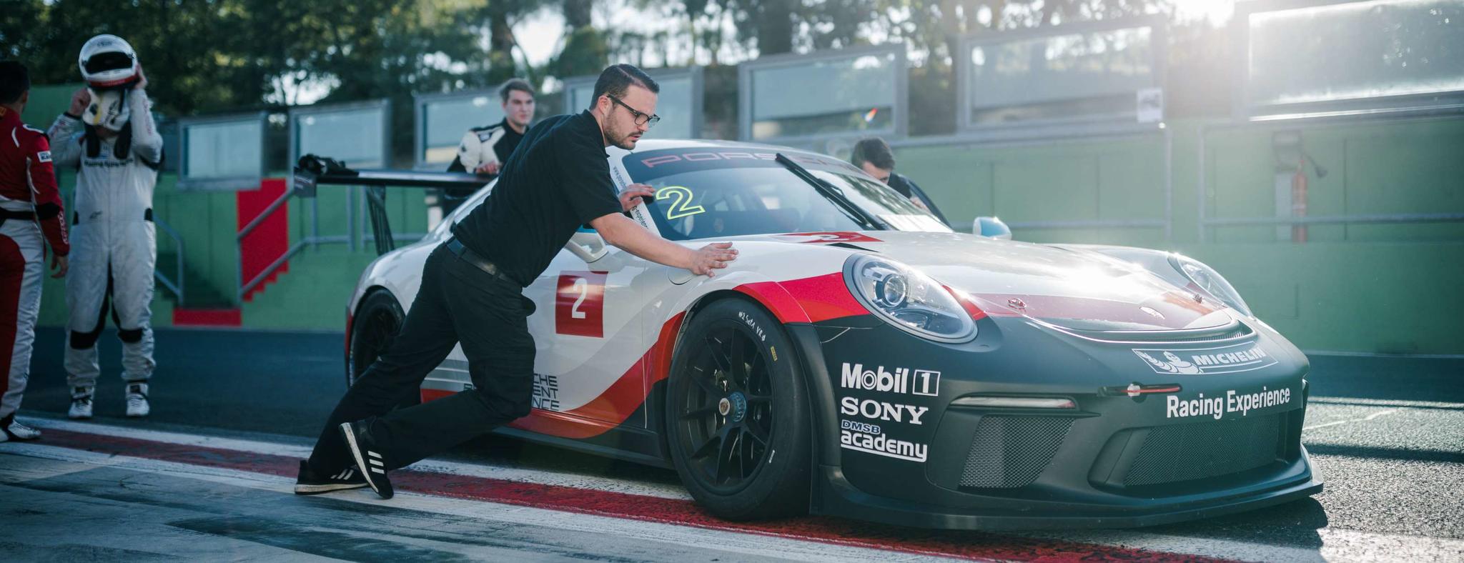 Manthey Racing, Supported by Porsche
